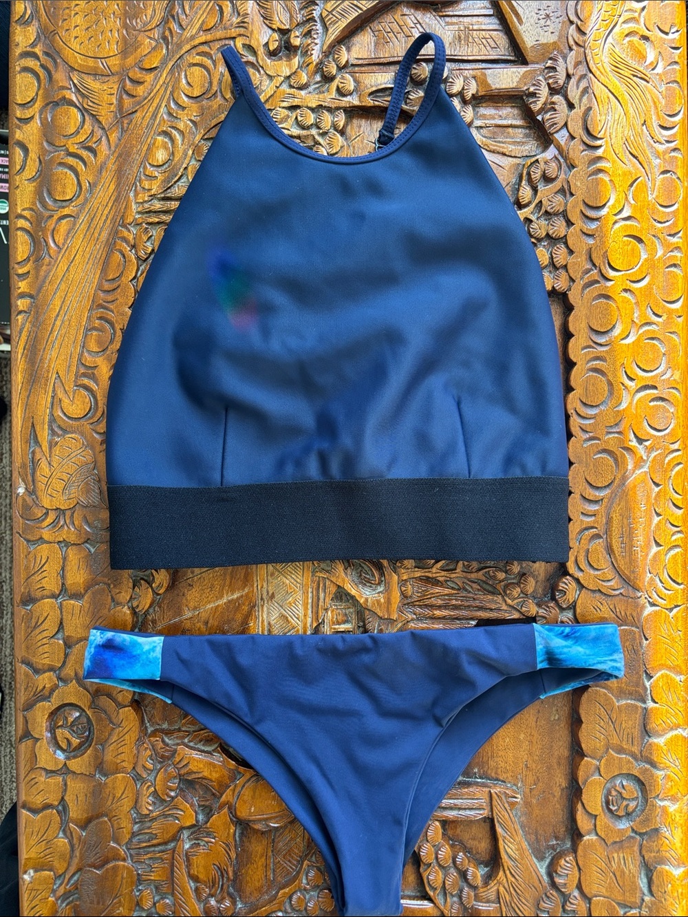 Gorgeous ocean print Abysse official Kay bikini ocean